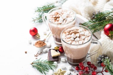 Noel sıcak çikolata veya kakao krema ile.