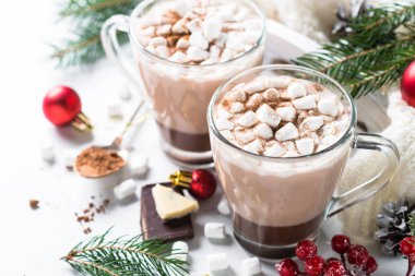 Noel sıcak çikolata veya kakao krema ile.