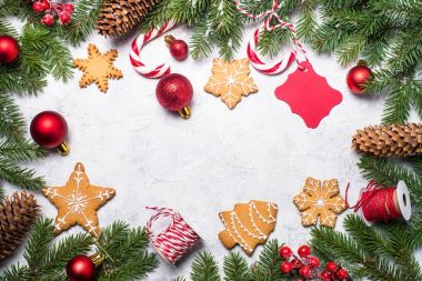 Noel Zencefilli Çöreği ve Noel Süslemeleri 