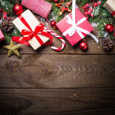 Noel hediye ve süslemeleri ile arka plan.