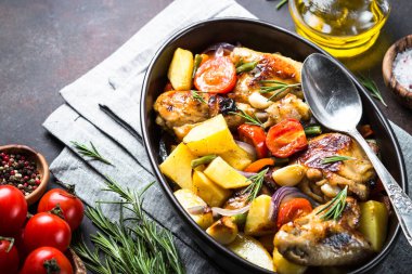 tavuk pişmiş sebze ile.