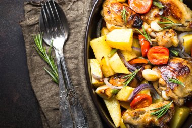 tavuk pişmiş sebze ile.