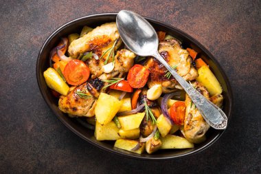 tavuk pişmiş sebze ile.