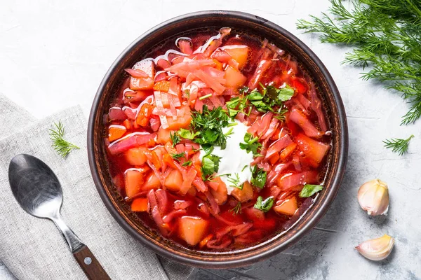 Geleneksel Ukrayna çorbası.