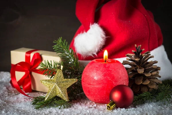 Weihnachten Hintergrund mit Dekorationen. — Stockfoto