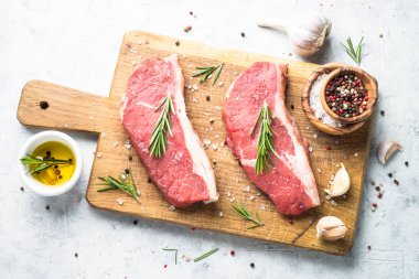 ham sığır eti striploin biftek. 