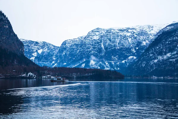 Hallstatter 的冬天看法看见. — 图库照片