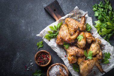 Fırında tavuk kanadı..