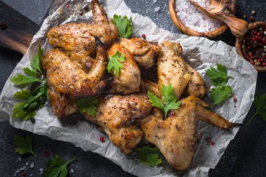 Fırında tavuk kanadı..