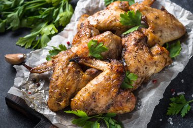 Fırında tavuk kanadı..