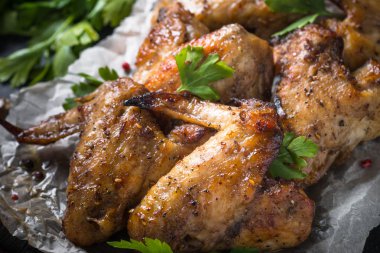 Fırında tavuk kanadı..