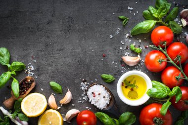 Yemek pişirmek için malzemeler. Gıda arka plan Üstten Görünüm.