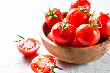 Kiraz domates yakın çekim.