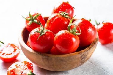 Kiraz domates yakın çekim.