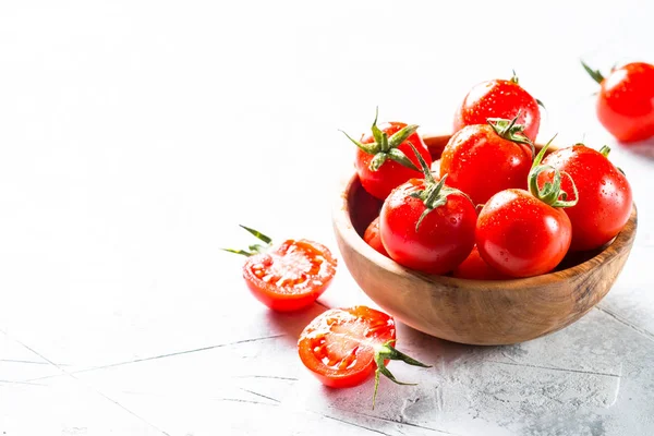 Los tomates cereza de cerca . — Foto de Stock