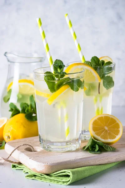 Lemonade summer cold drink. — Stock Photo, Image