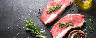 ham sığır eti striploin biftek. 