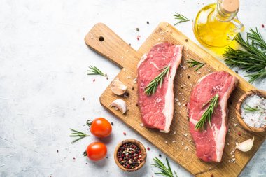 ham sığır eti striploin biftek. 