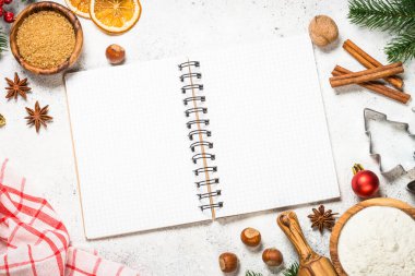 Beyaz masada Noel pastası arka planı.