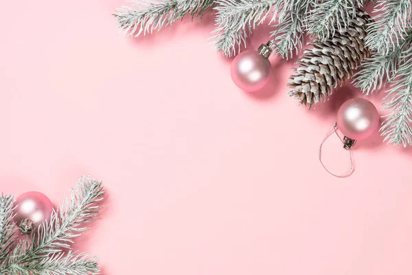 Christmas flat lay background with christmas present box on pink. — Stock Photo, Image