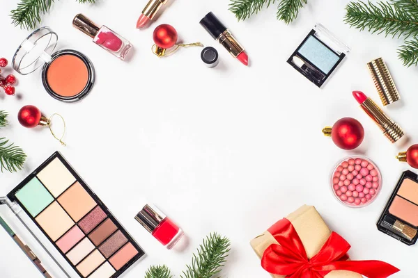 Makeup professional cosmetics with christmas decor. — Stock Photo, Image