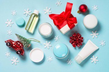 Kış için doğal kozmetik ürünleri ve Noel süslemeleri..