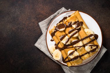 Çikolatalı ve muzlu krep..