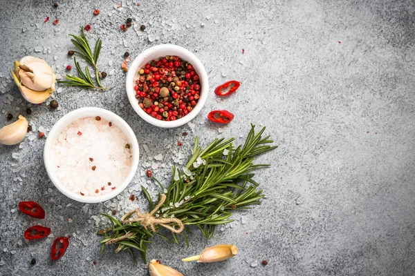 Fondo de cocina de alimentos en la mesa de la cocina vista superior . — Foto de Stock