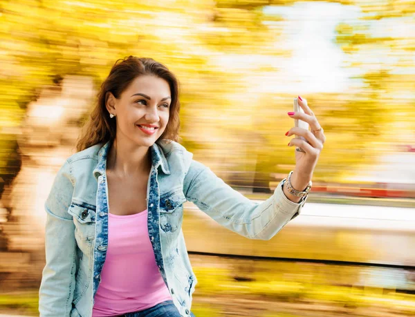 Žena selfie portrét — Stock fotografie