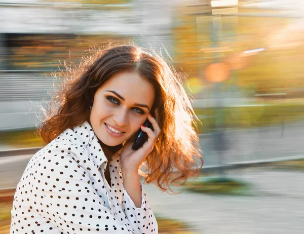 Telefonla konuşurken