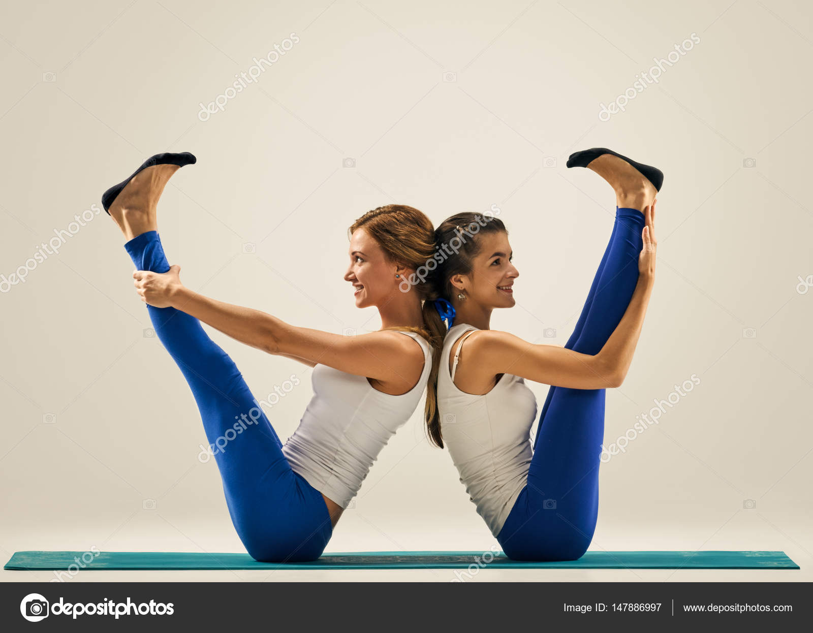 Yoga duo poses 🧘‍♀️🤸‍♀️🤼‍♀️ ป้าเมย์กะพี่ติม #yoga #littlejatym  #Jatym5YrsOld #yogaduo