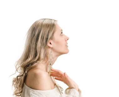 güzel bir kadın profili