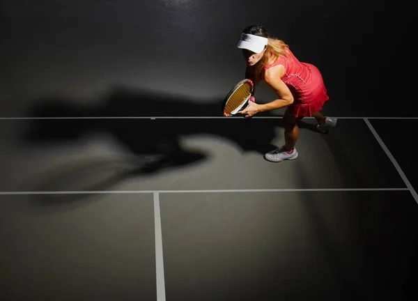 Mulher jogando tênis — Fotografia de Stock