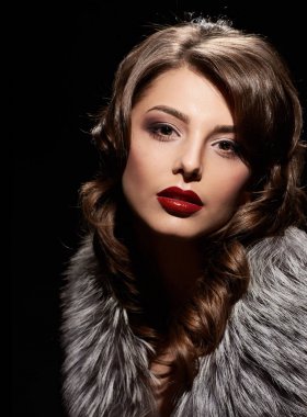 çekici kadın kılığında