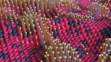 Vj video üçgen tüneli. Taşıma sıvısı soyut. Görsel yanılsamalar, hareket eden dalgalar. Hipnoz için psikedelik soyutlama. Video dj çalmak için arka plan, müzik videoları için VJ döngüsü. LED ekranlar ve projeksiyon haritası. Yolda döngü Hızı hareketi.