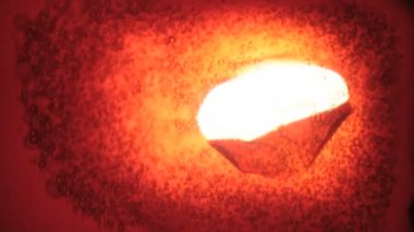 Eski film şeridi kabarcığı ile yanıyor