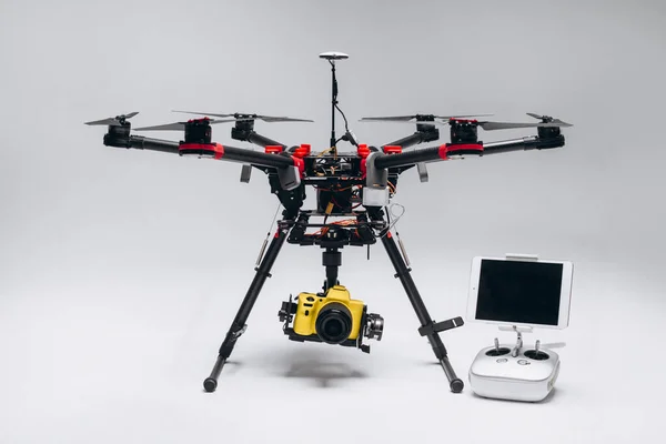 Drone Hexacopter Con Cámara Digital Bordo Sesión Primer Plano Del —  Fotos de Stock