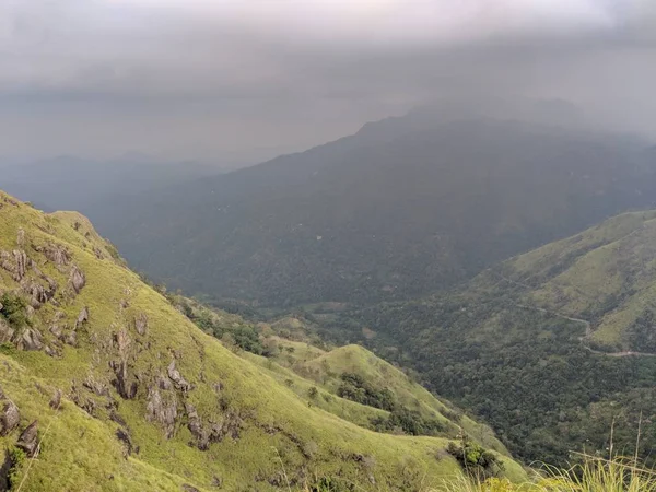 Sri Lanka Berg Adams Piek Hemel Wolken Bergen Gluren — Stockfoto