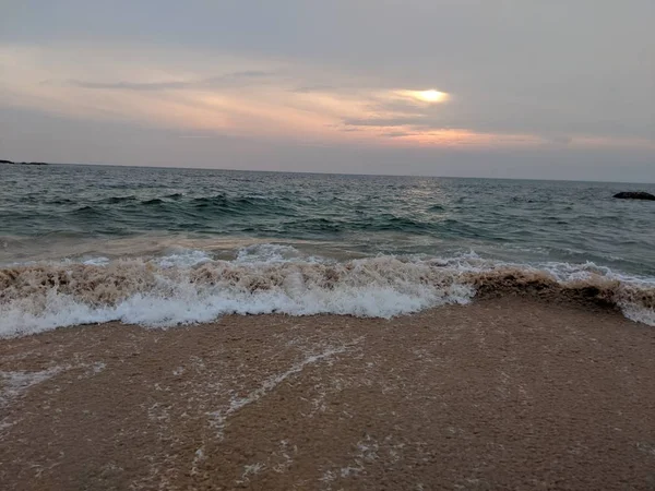 Пляж Песок Морской Океан Sri Lanka Закат Облака Небо Солнце — стоковое фото