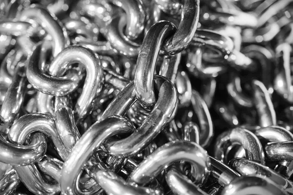 Chrome-plated steel chain brilliant.