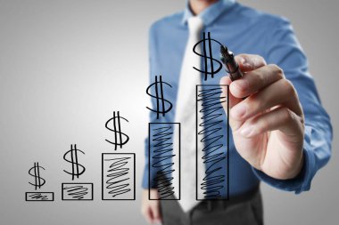 İşadamı grafiği büyüyen grafik çizim