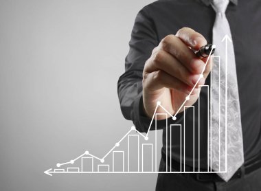 İşadamı grafik büyüyen grafik çizim