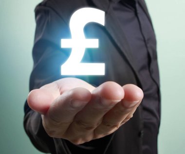 bir elinde sanal simge