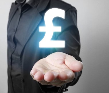 bir elinde sanal simge