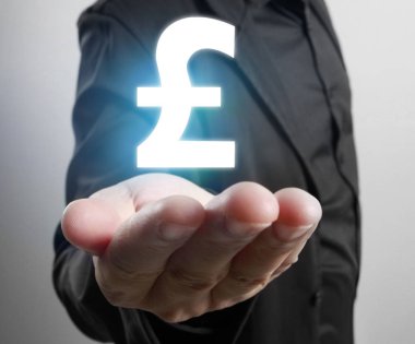 bir elinde sanal simge