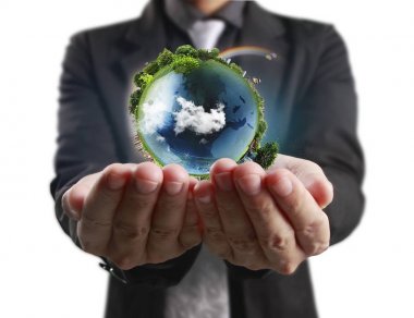 Küre, dünya insan elinde tutan bizim planet earth parlayan, Nasa tarafından sağlanan dünya resim el