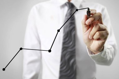 İşadamı grafik büyüyen grafik çizim