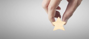 Tahtayı beş yıldız şekline sokmanın eli