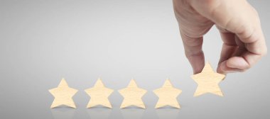 Tahtayı beş yıldız şekline sokmanın eli