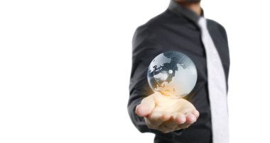 Dünya, insan elinde, gezegenimizi parıl parıl tutuyor. Dünya resmi Nasa tarafından sağlandı